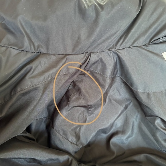 J. Crew Short Funnel Neck Puffer Jacket Size Large - Picture 5 of 15